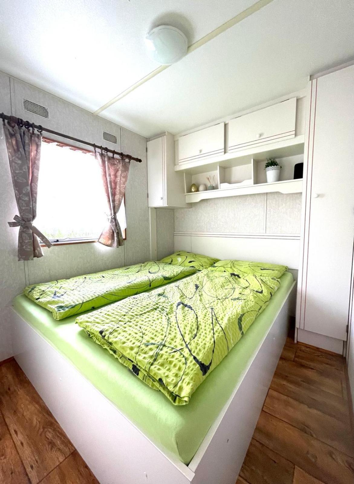 Mobilheim Na Louce Villa Vyrovice Buitenkant foto