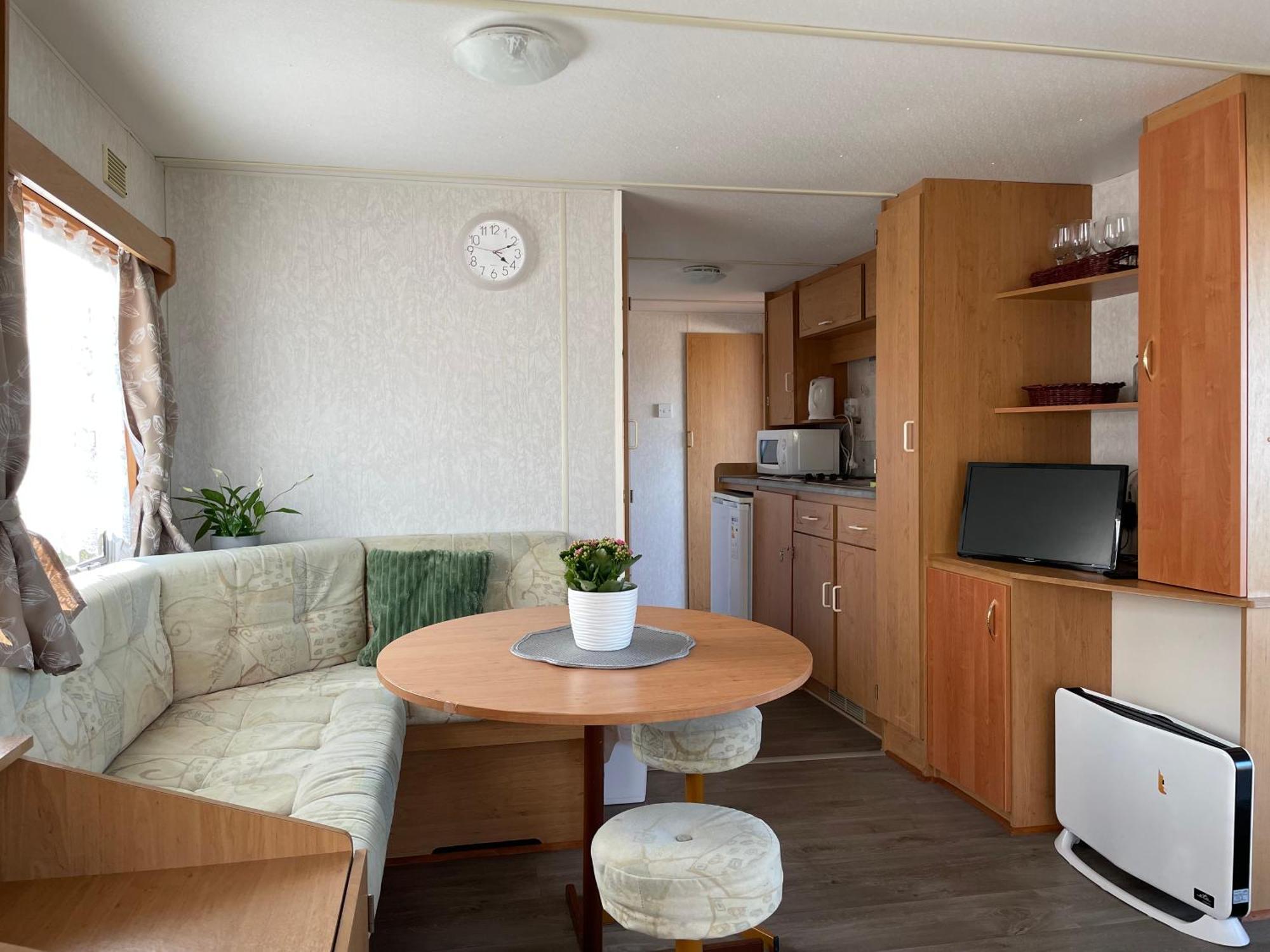 Mobilheim Na Louce Villa Vyrovice Buitenkant foto